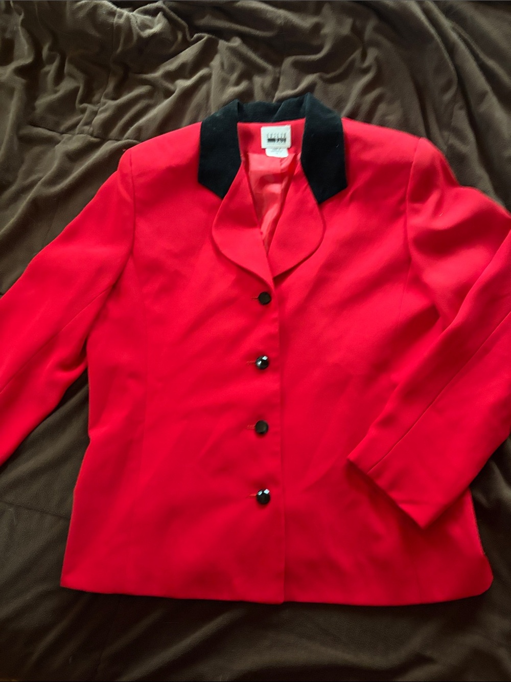 Women’s Size 16 Leslie Fay Red Blazer with Black Collar